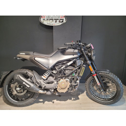 HUSQVARNA 125 SVARTPILEN 2023﻿